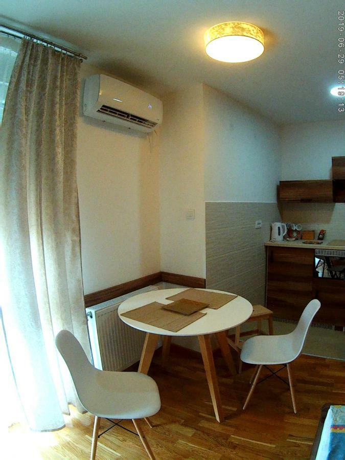Uki-Modern Apartment With Parking Novi Sad Eksteriør billede